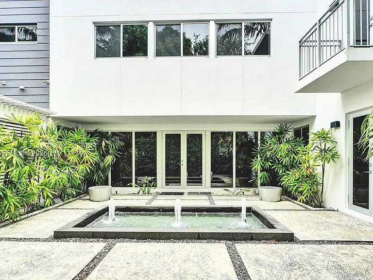 6340 SW 80th St — Photo 4