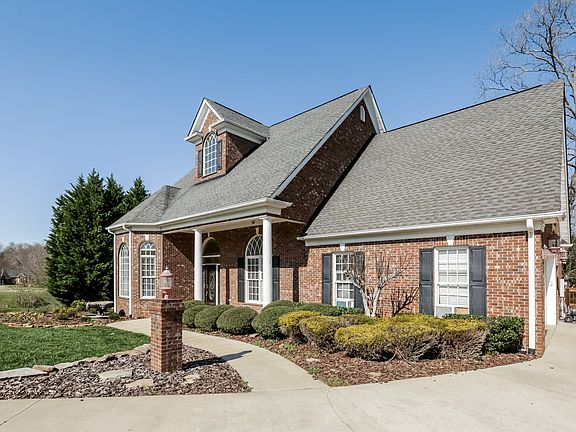 2nd image of 5505 Hickory Leaf Ct