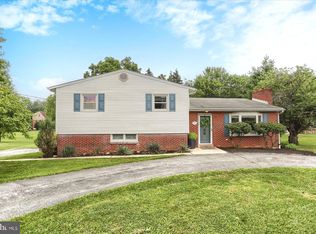 5860 Mimosa St, Harrisburg, PA 17112