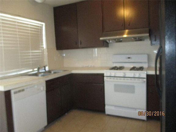 4th image of 4027 Arrowood Dr #0