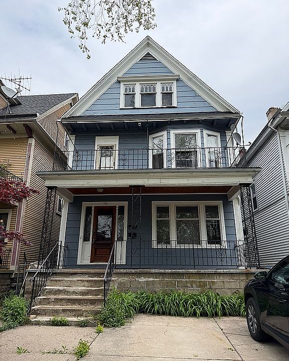 1st image of 883 Richmond Ave