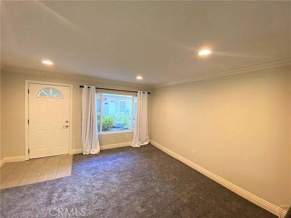 4th image of 1720 Newport Ave APT 5