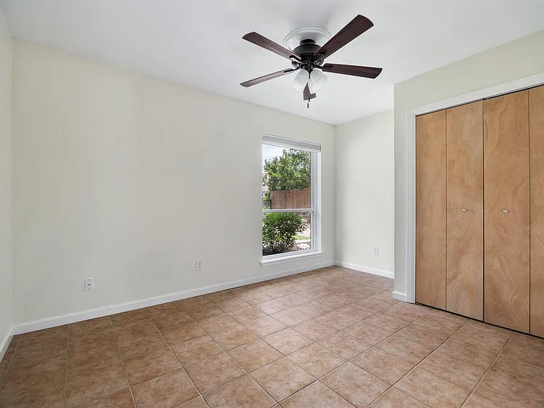 1406 Radam Cir — Photo 29