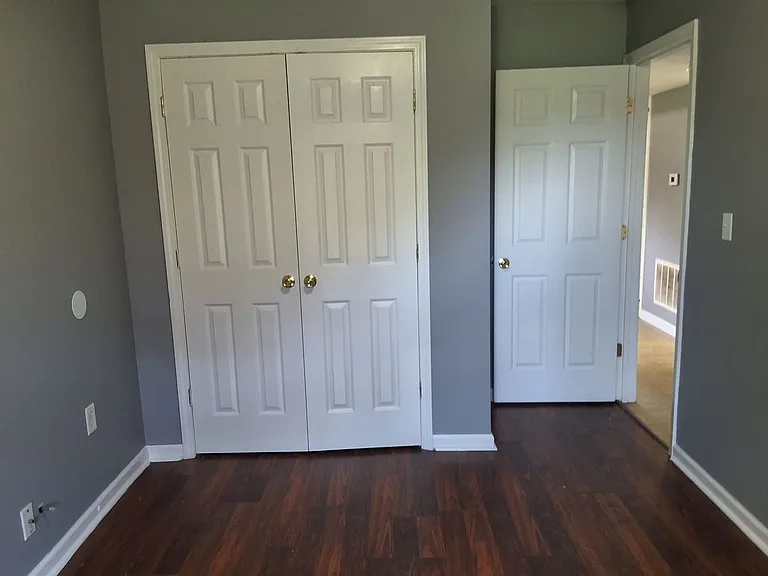 111 Kenilworth Ct — Photo 10