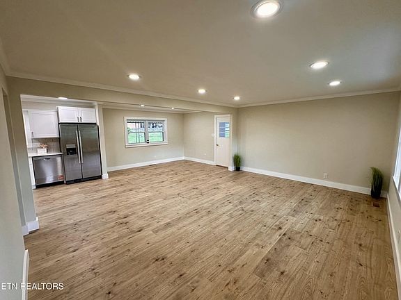 4th image of 4408 Genny Lynn Dr