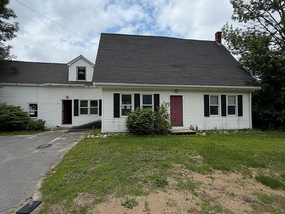 59 Lewiston Rd