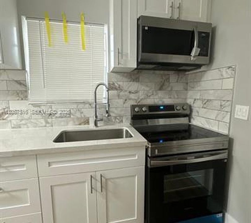 1st image of 15 NW 31st Ave #15
