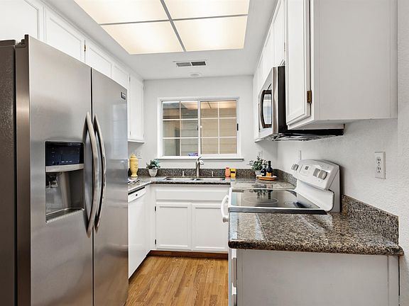 5th image of 1245 Eardley Avenue
