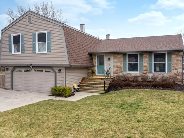 2115 Tiffany Dr, Schaumburg, IL 60194