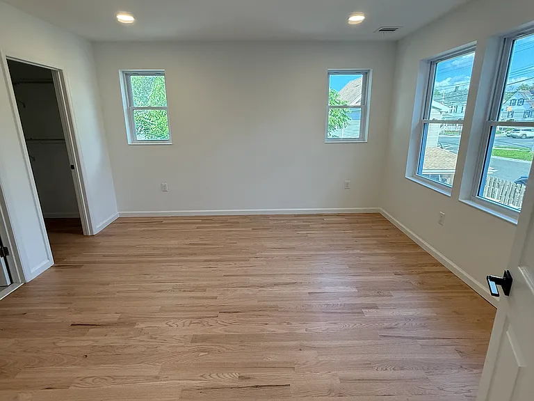 416 Catherine St #2 — Photo 12