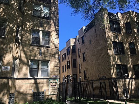 5th image of 6229 N Artesian Ave #13170255