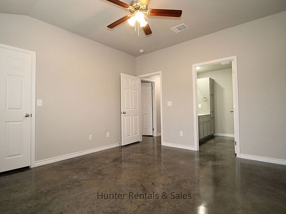 5th image of 302B Lowes Blvd