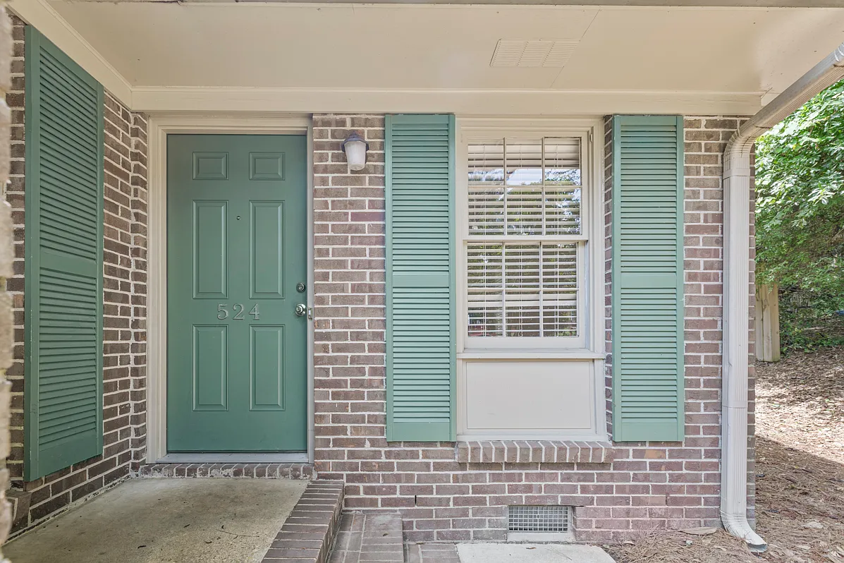 522-524 Godfrey Ln — Photo 3