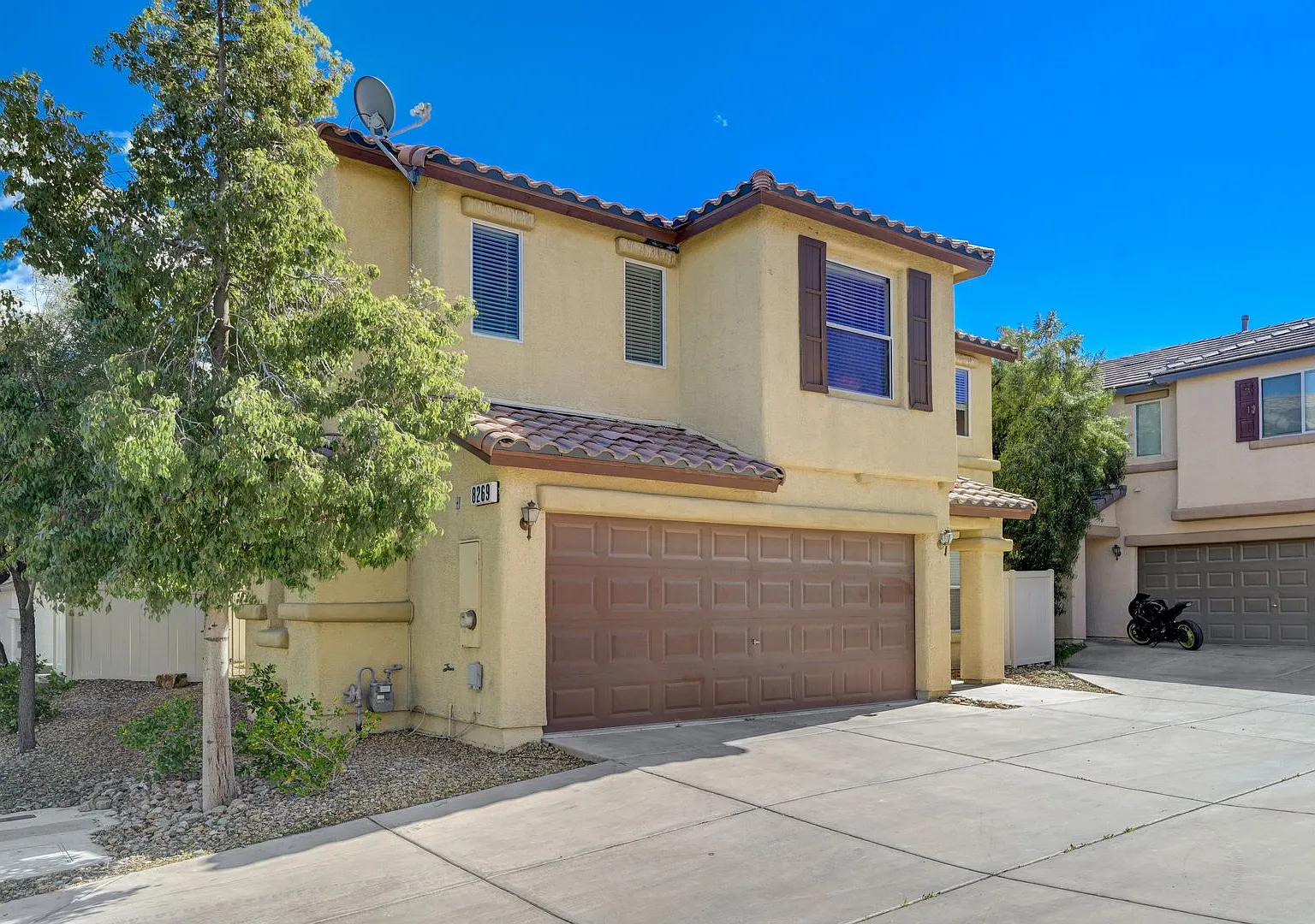 4bd Home — Photo 1