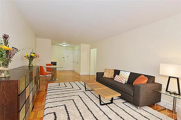 Sold by R New York | media 1