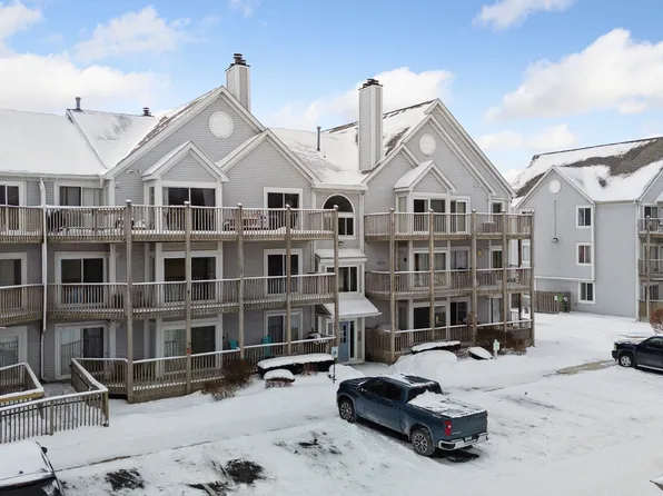 37520 Jefferson Ave APT 201, Harrison Township, MI 48045