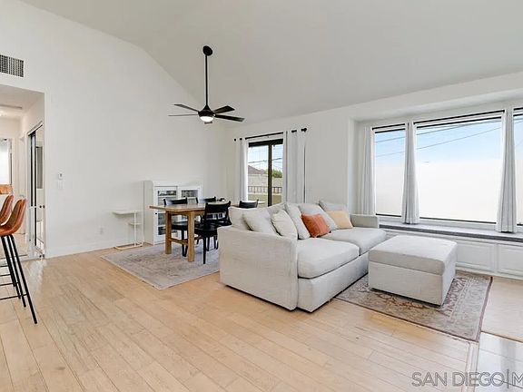 2nd image of 4346 Campus Ave Unit 204