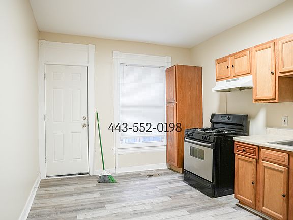 5th image of 721 N Streeper St