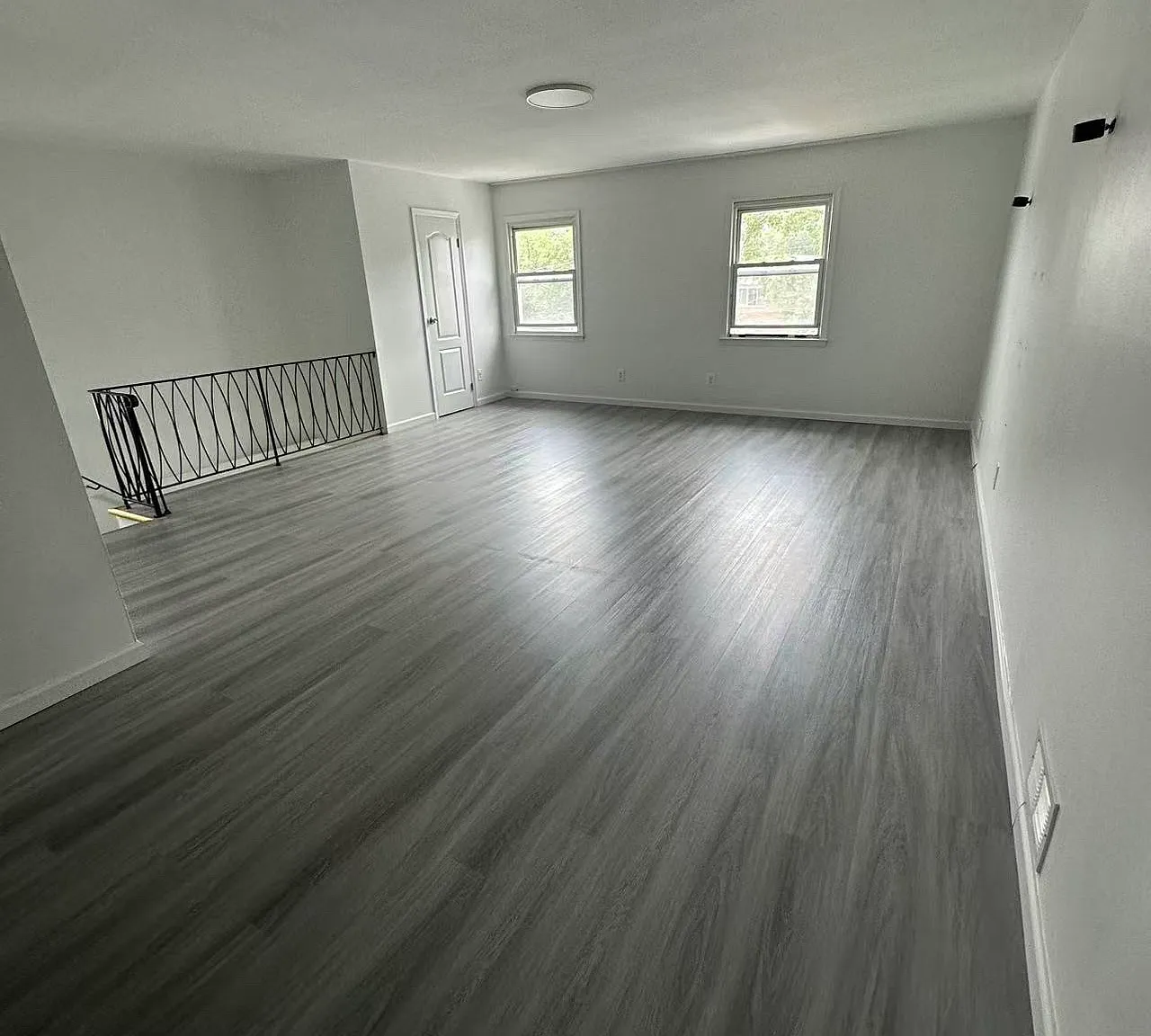 3 bed, $3,000 — Photo 2