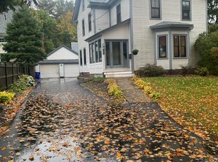 20 Hall Pl #2, Exeter, NH 03833