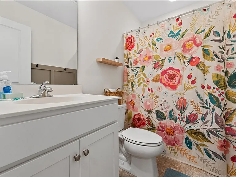 128 Caleb Ct — Photo 24