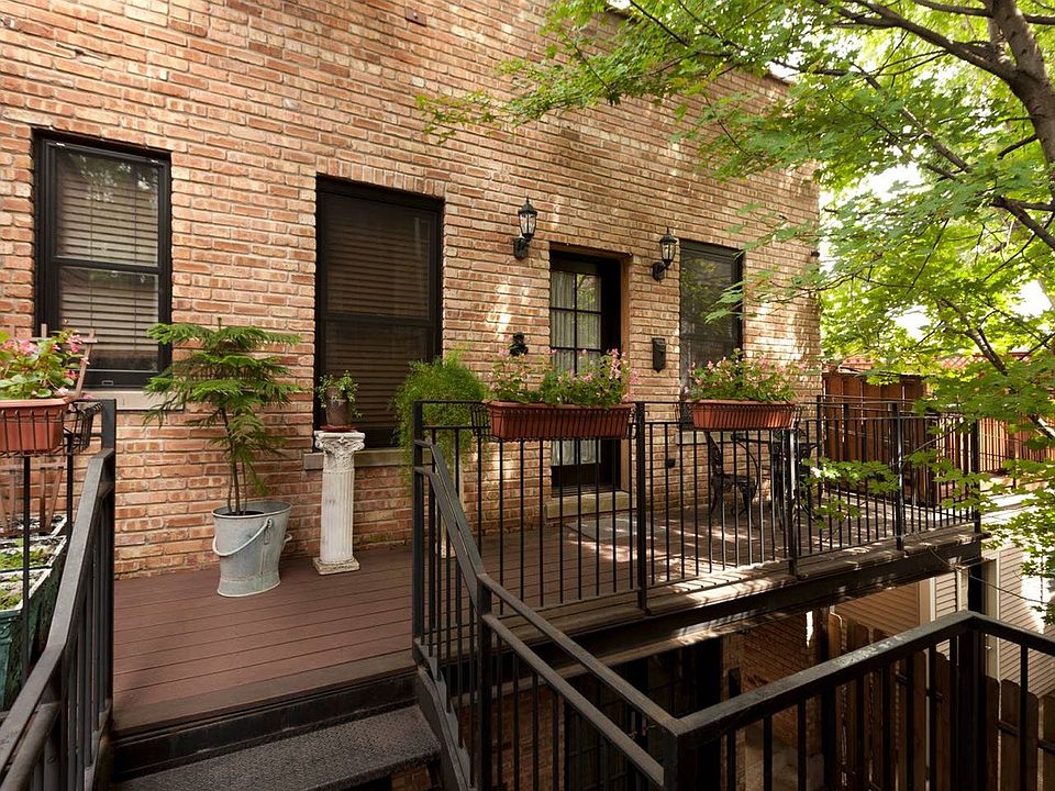 1st image of 1845 N Wilmot Ave APT 4