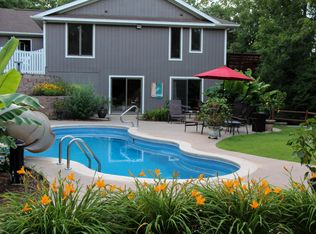 18 Mark Twain Dr, Reeds Spring, MO 65737