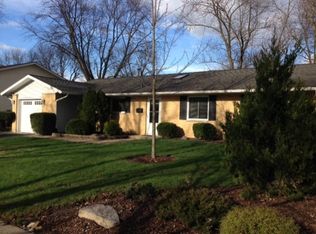 6421 Marshall Dr, Woodridge, IL