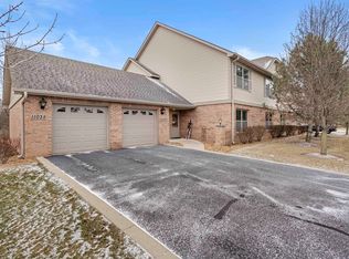 11035 Beacon Ct, Saint John, IN 46373