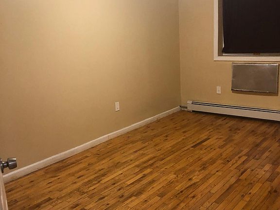 5th image of 1208 College Ave APT 2