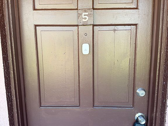 2nd image of 313 Laurel St #5