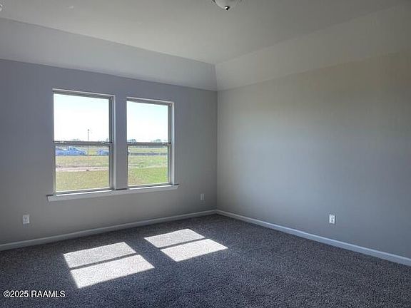 5th image of 1505 Highland Dr