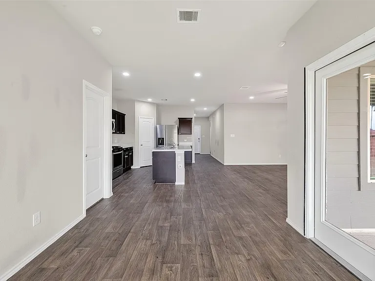 20926 Belmont Village Way — Photo 32