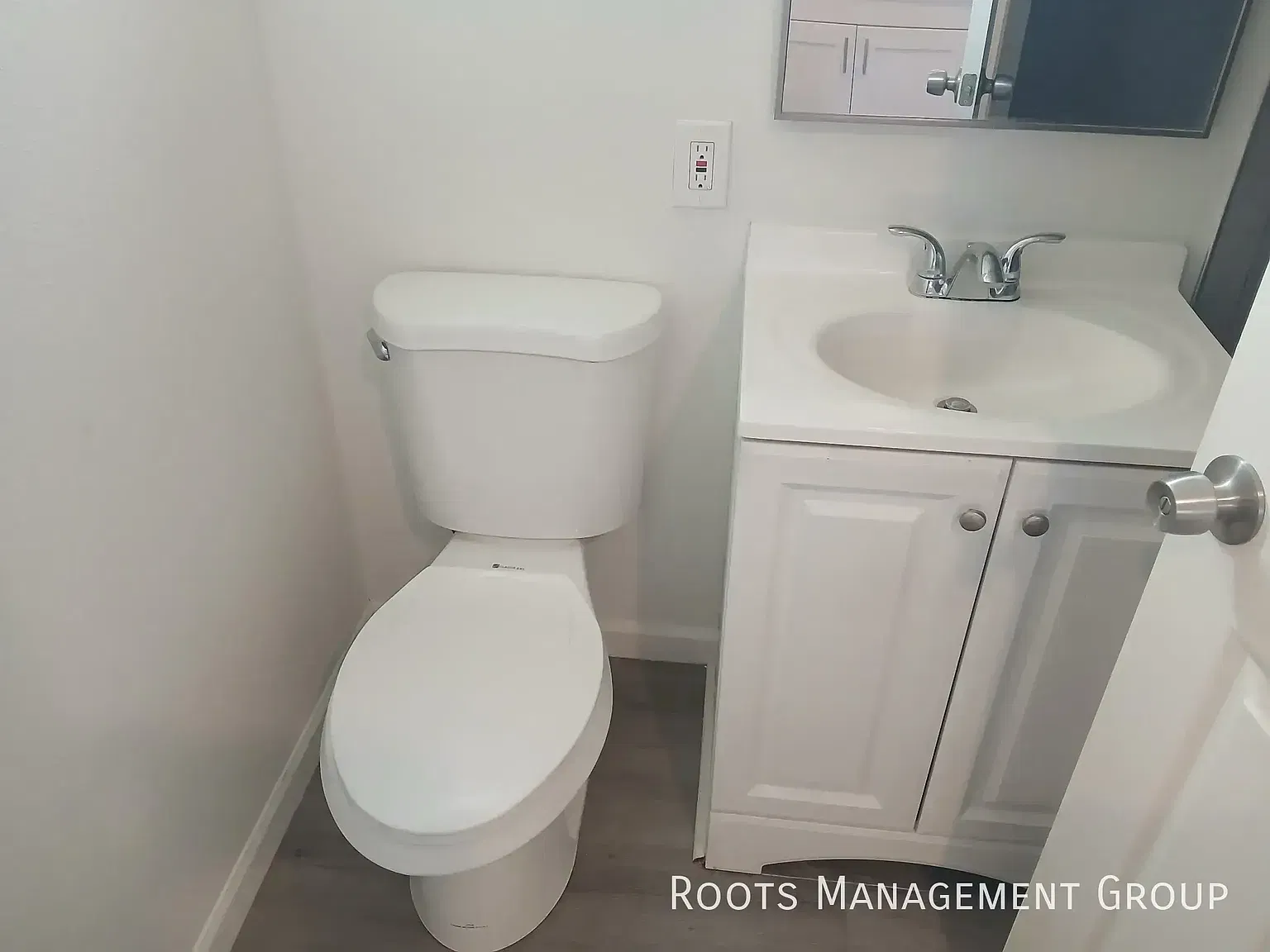 1 Bed 1 Bath Home Available for Lease at Rosehaven Estates & RV Resort - Apply Now! — Photo 4