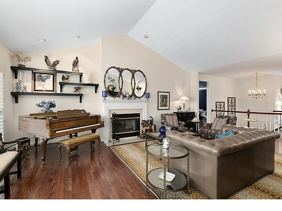 5th image of 14362 Spyglass Ct