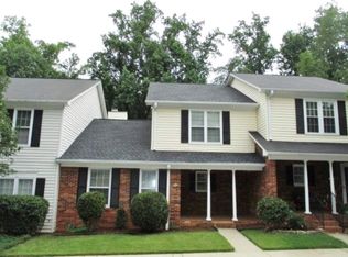 26 Somersett Dr, Spartanburg, SC 29301