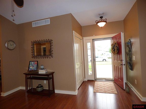 3rd image of 229 Pinehurst Dr
