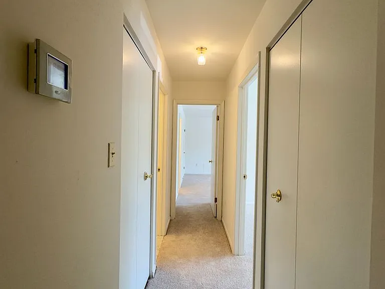 20 Juliet Ln #204 — Photo 13