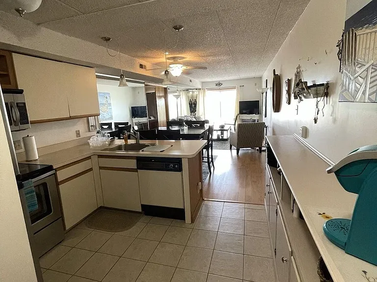 3901 Ocean Ave #2 — Photo 6