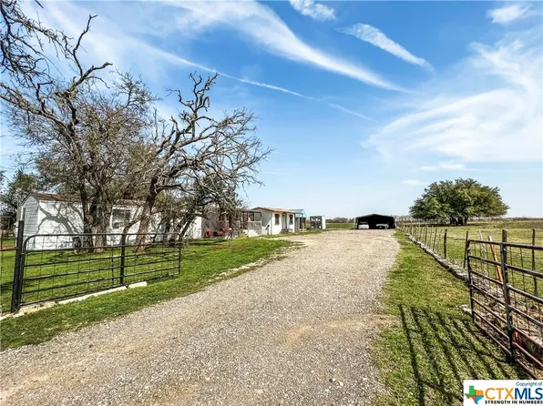2704 County Road 305, Jarrell, TX 76537