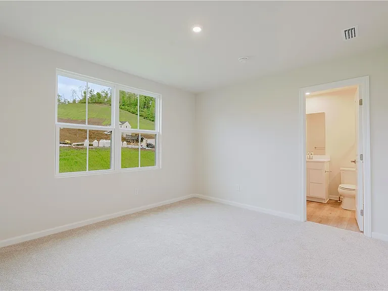 157 White Oak Dr #A — Photo 7