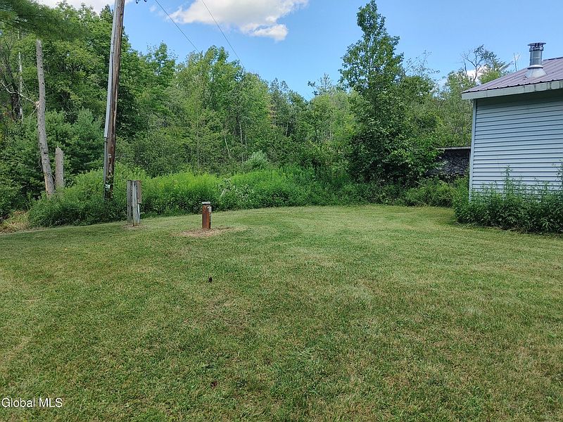 4th image of 671 New Hague Road