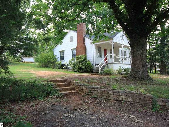 2nd image of 23 Hilltop Dr
