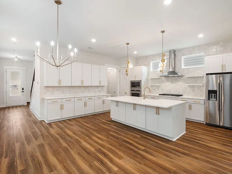 1006 Grant St — Photo 7
