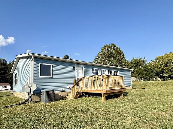 4th image of 114 Carriage Way