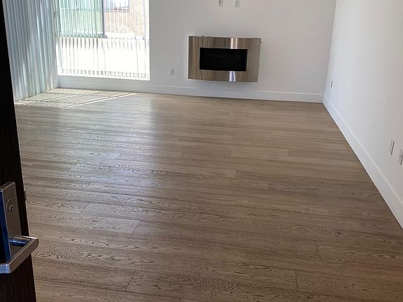5th image of 1642 Federal Ave APT 301