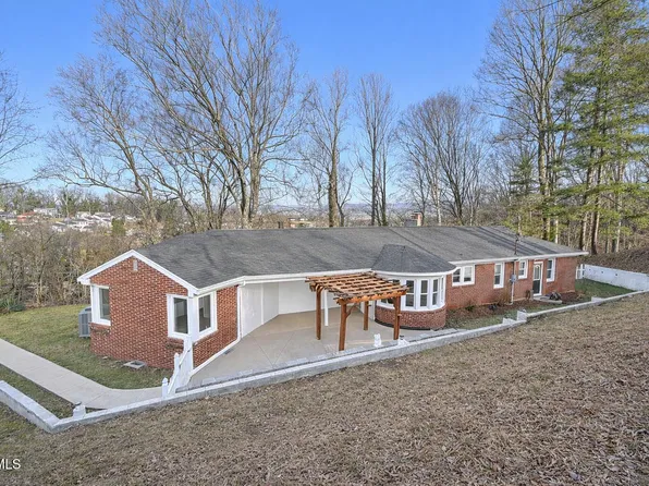 4212 Skyland Ln, Kingsport, TN 37664