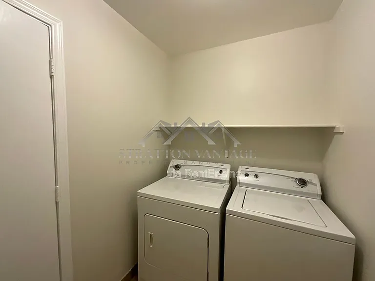 8259 W Eugie Ave — Photo 22