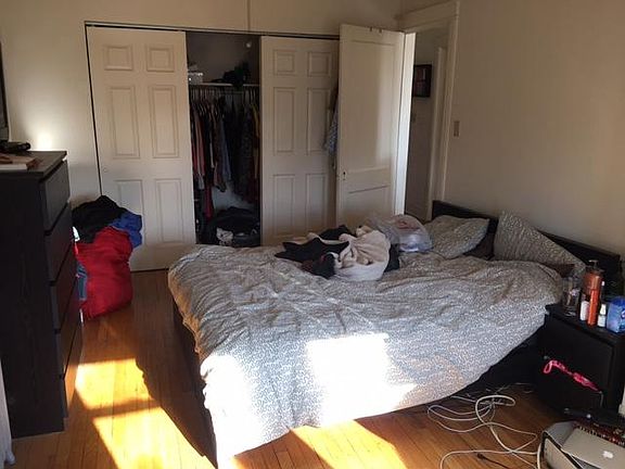 5th image of 1320 W Montrose Ave APT 2