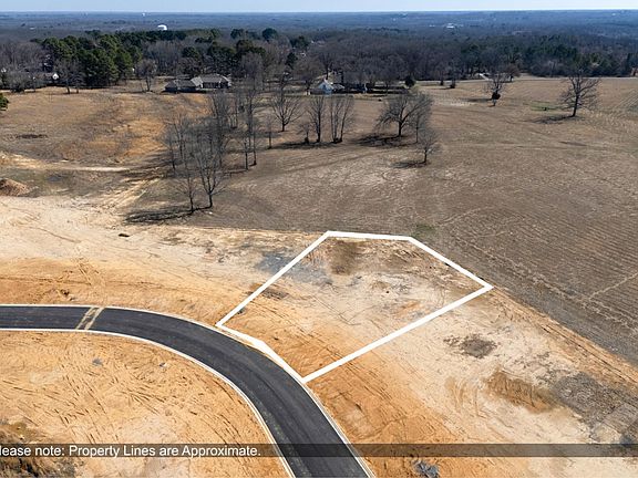 2nd image of 109 Glade Dr